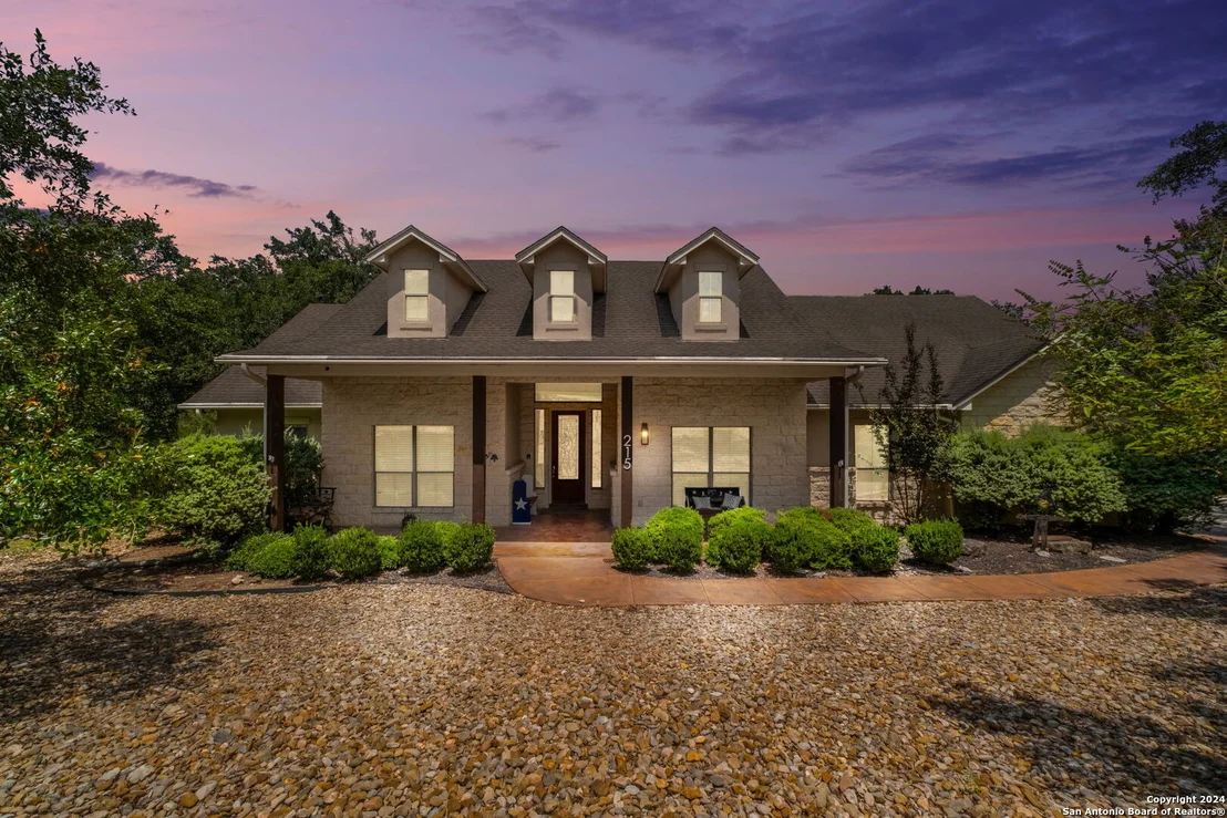 Photo of 215 COMAL RUN