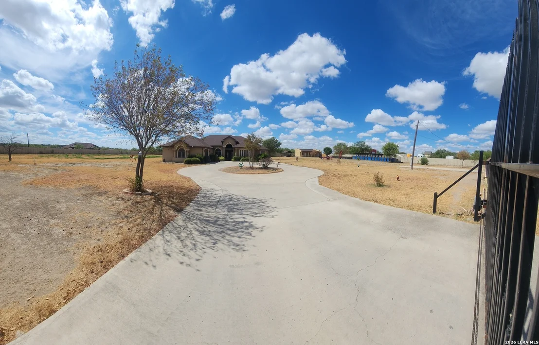 Photo of 210 COUNTY ROAD 237