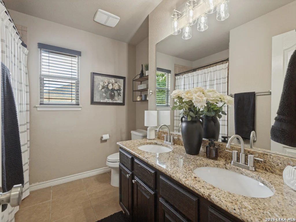 Photo of 21518 PROMONTORY CIR