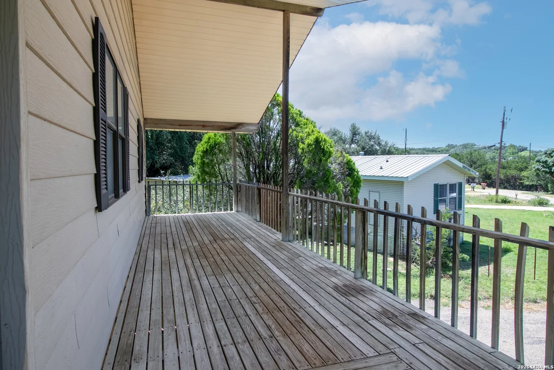 Photo of 582 Orbit Dr
