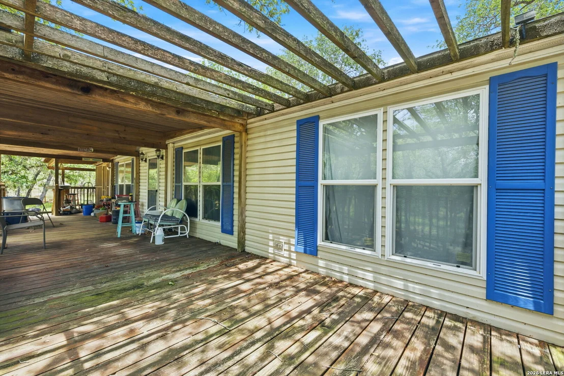 Photo of 216 OAK GRV