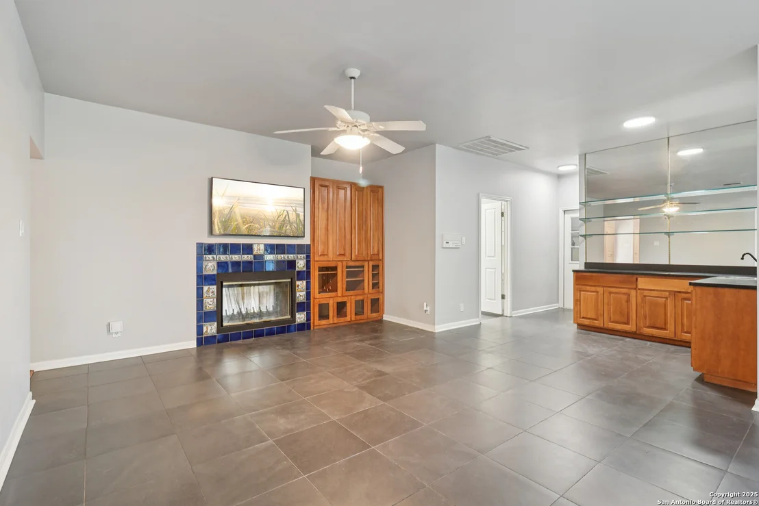 Photo of 2905 Hidden Elm