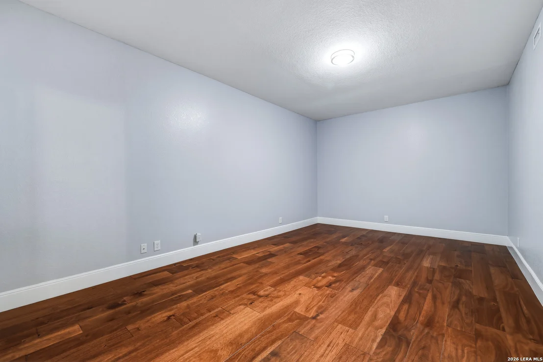 Photo of 825 Eventide