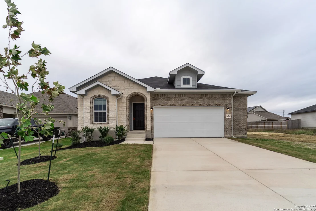 Photo of 972 Gray Cloud Drive