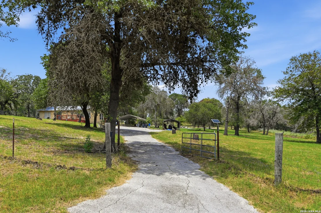Photo of 1027 Bluebonnet