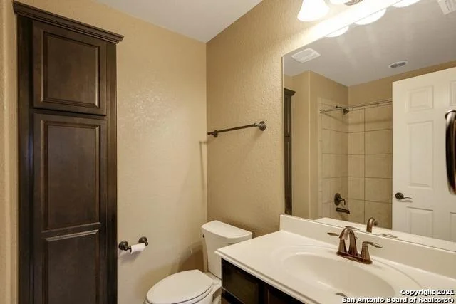 Photo of 6402 LOWRIE BLOCK