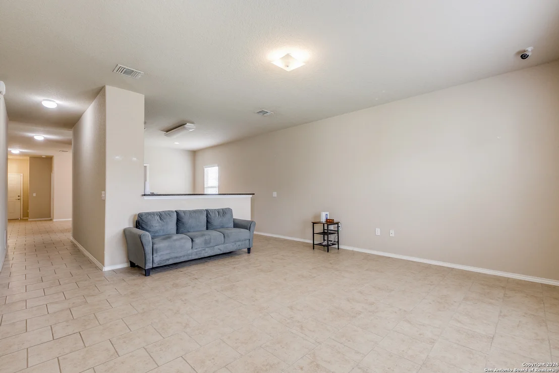Photo of 903 LEE TREVINO