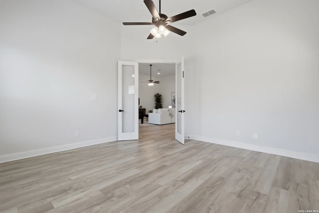 Photo of 111 HUNTWICK DR