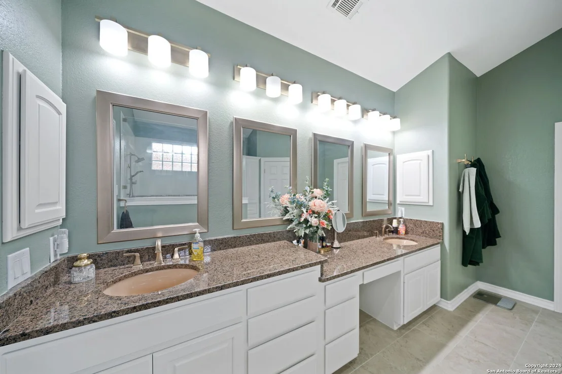 Photo of 5 CORBY LN