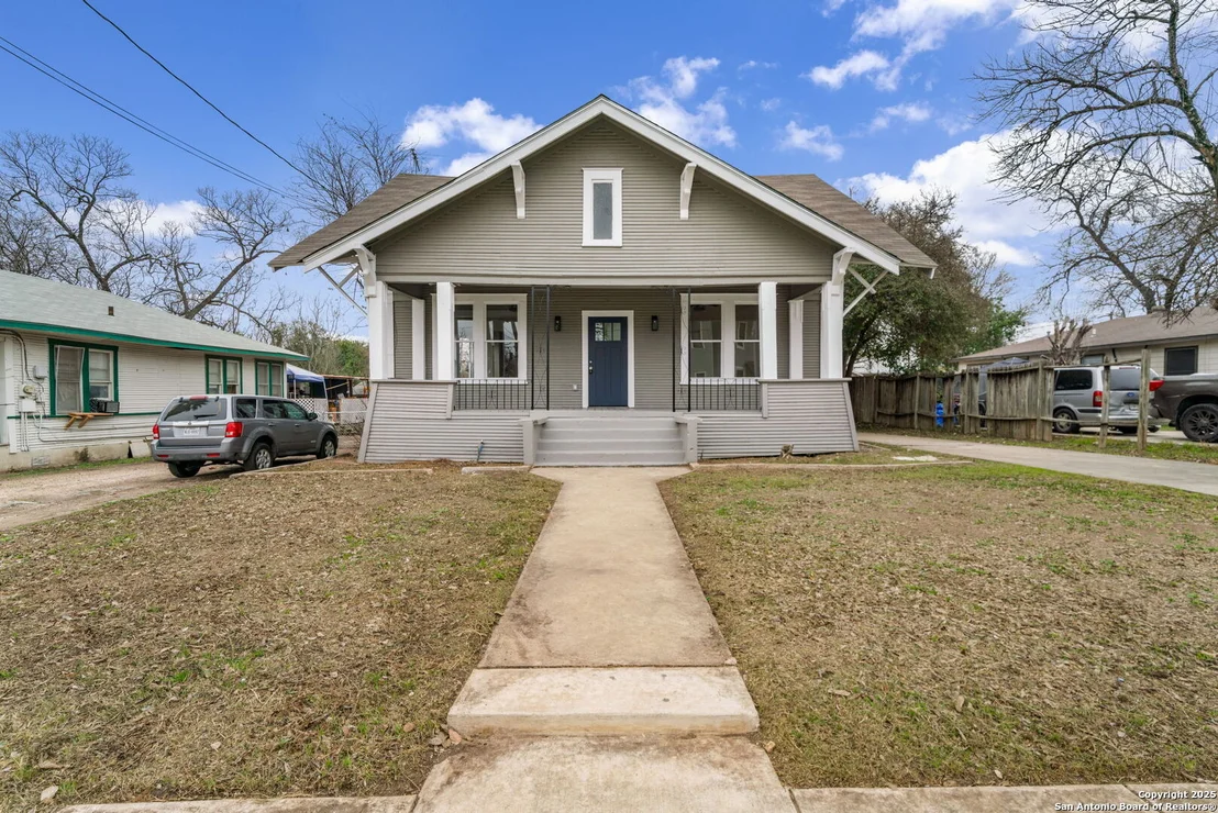 Photo of 239 NELSON AVE