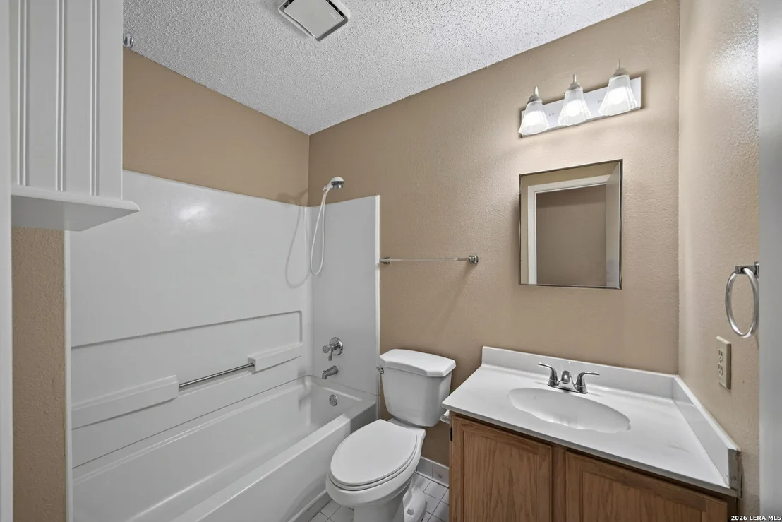 Photo of 916 ABERCORN