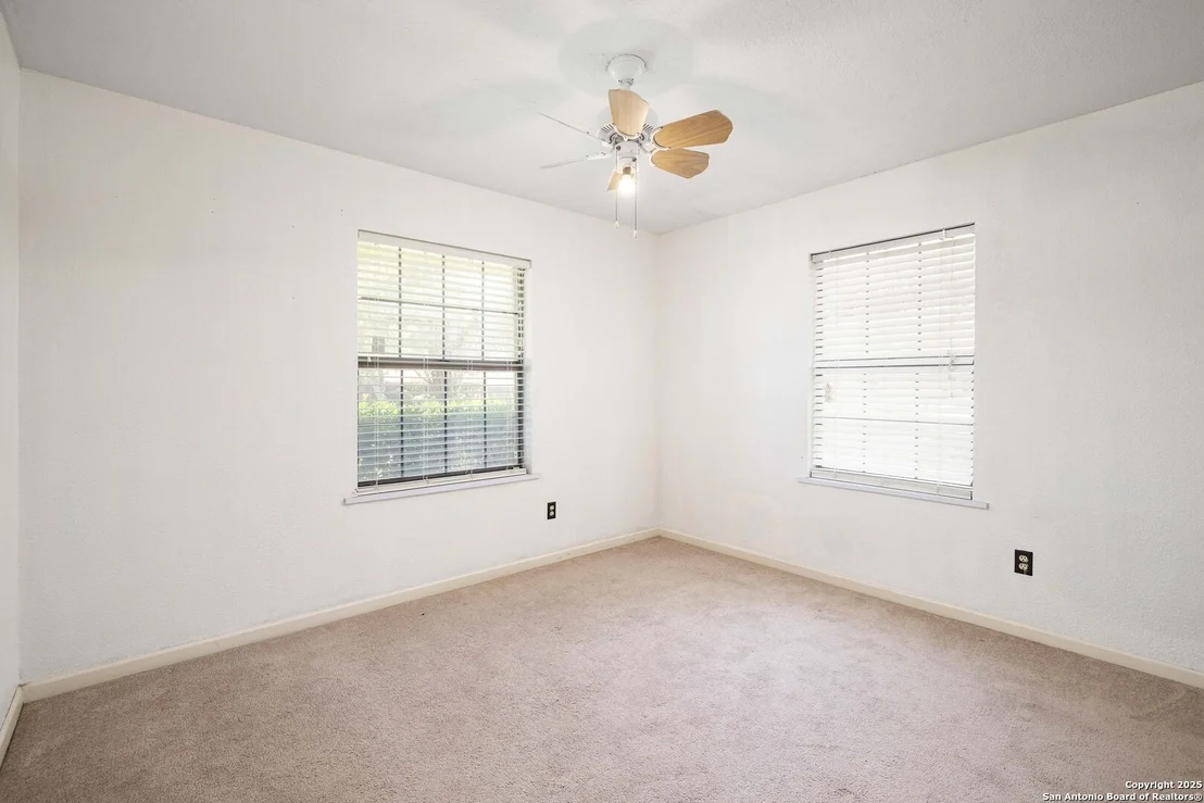Photo of 953 Lazy Trail