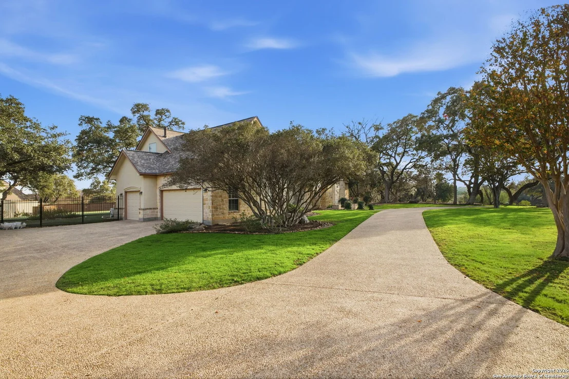 Photo of 9610 Trophy Oaks