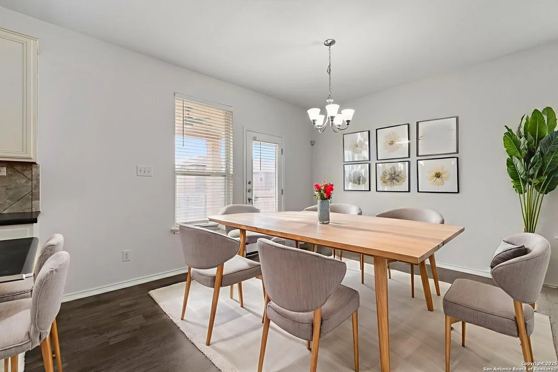 Photo of 3917 Legend Pond