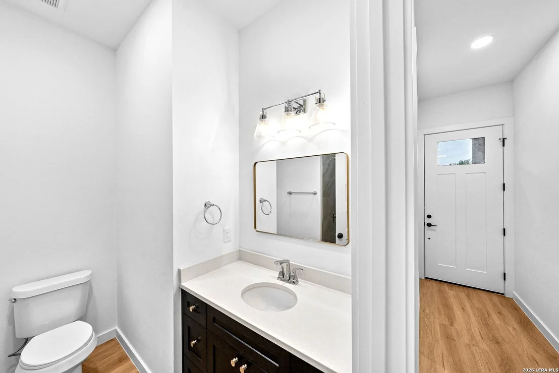 Photo of 110 San Antonio Blvd