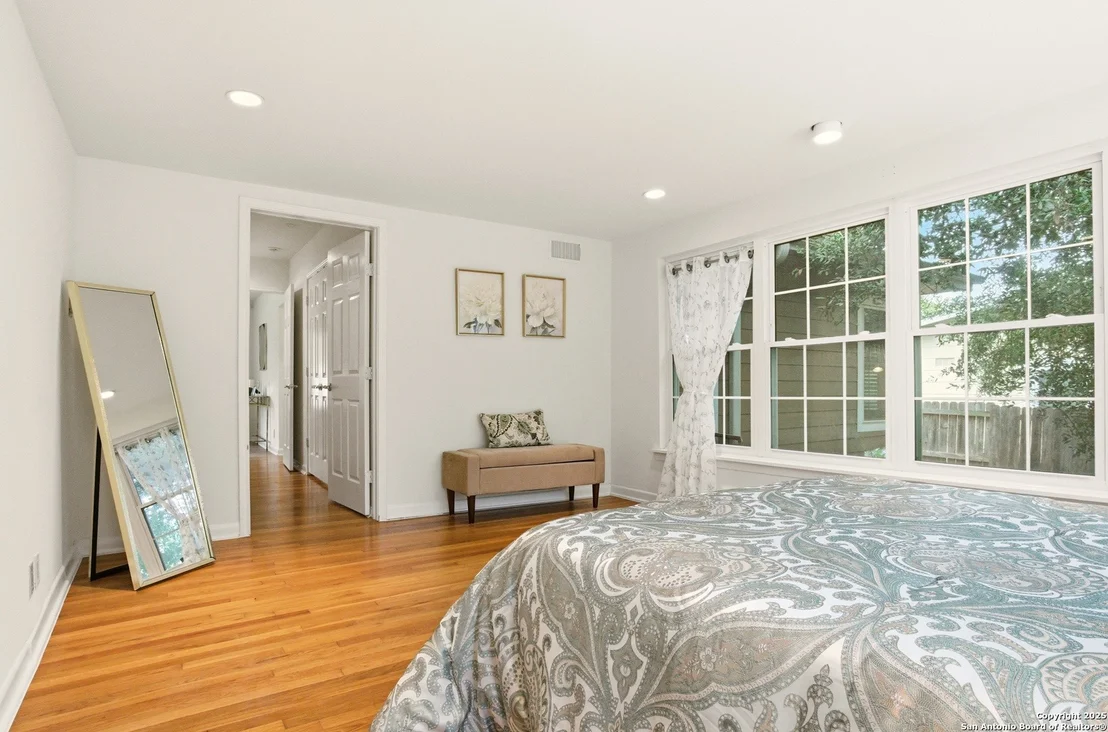 Photo of 112 Lyman