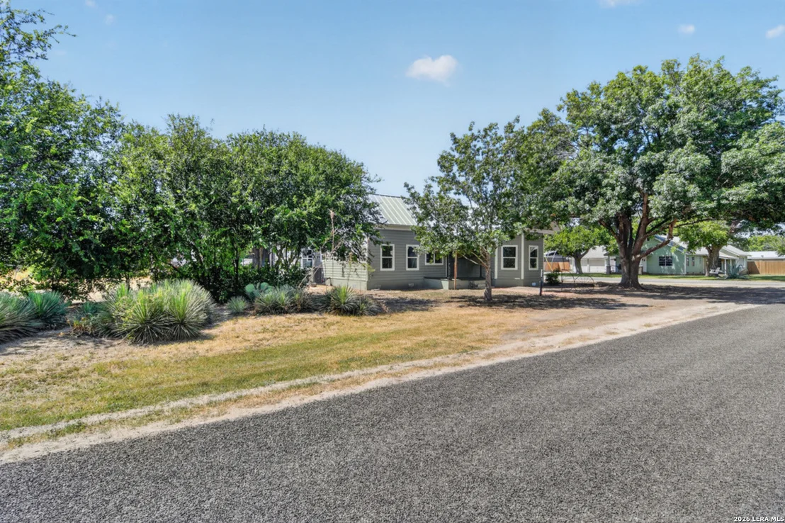 Photo of 285 Avenue I