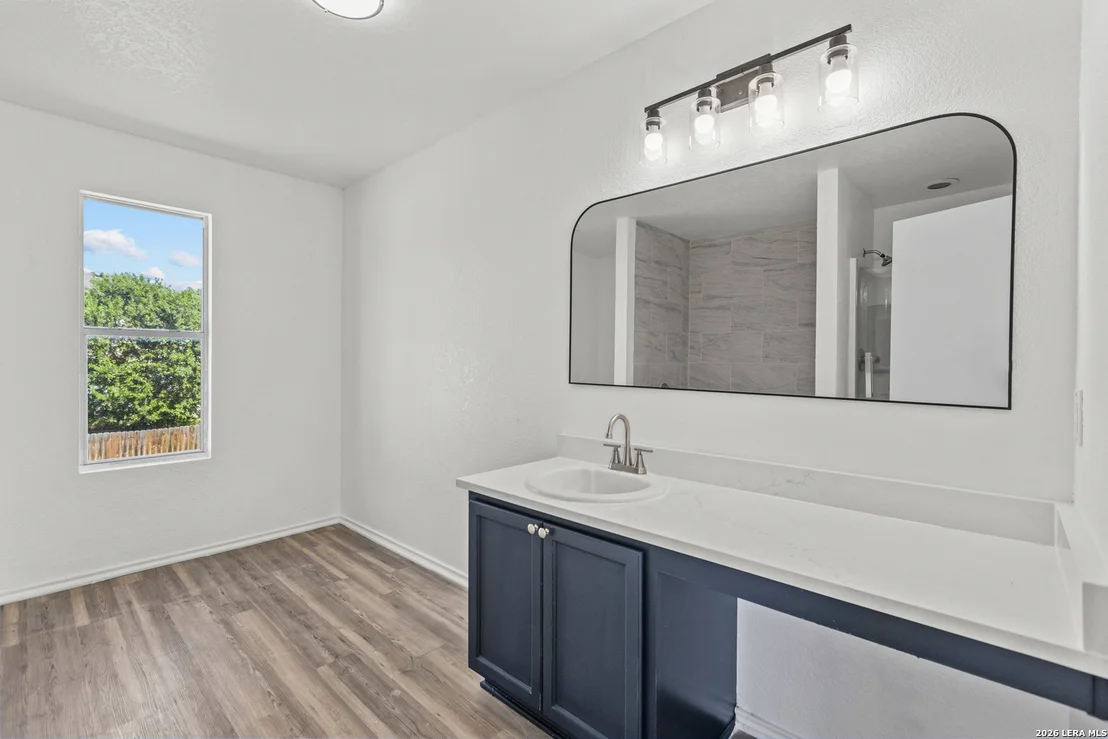 Photo of 136 Gatewood Bay