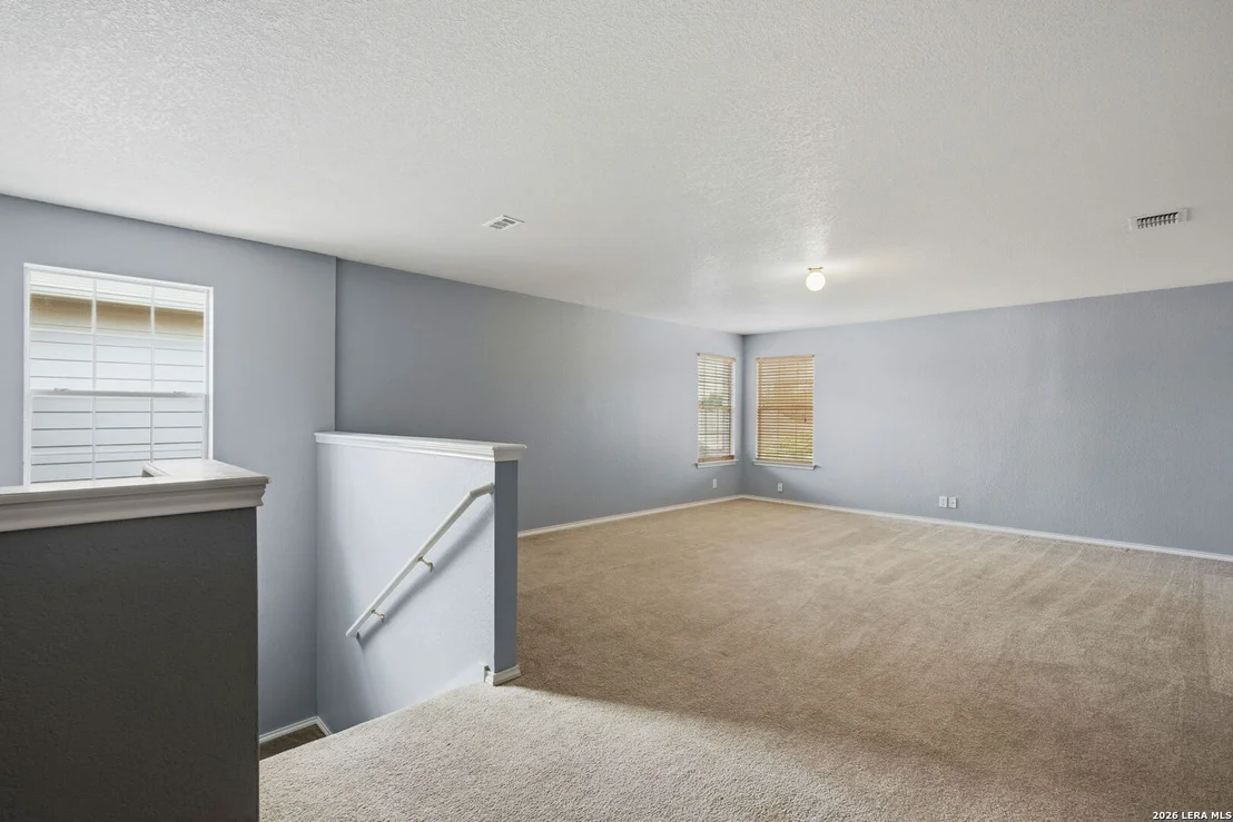 Photo of 1318 LAUREL LK