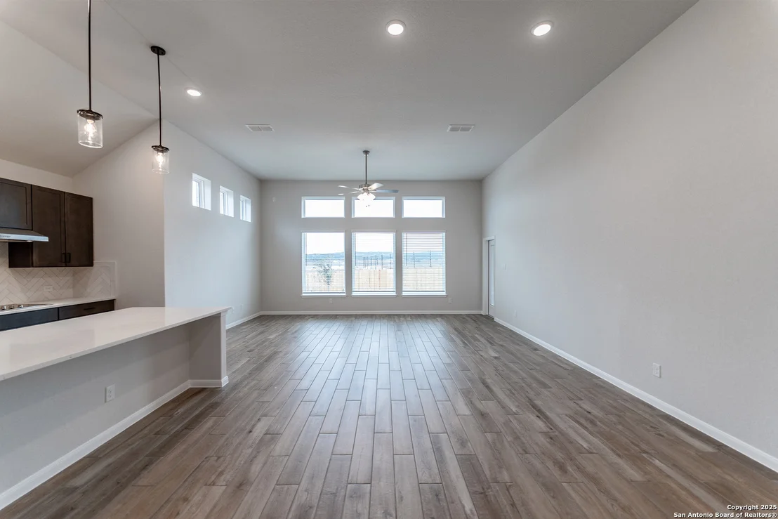 Photo of 154 Ednie Ln