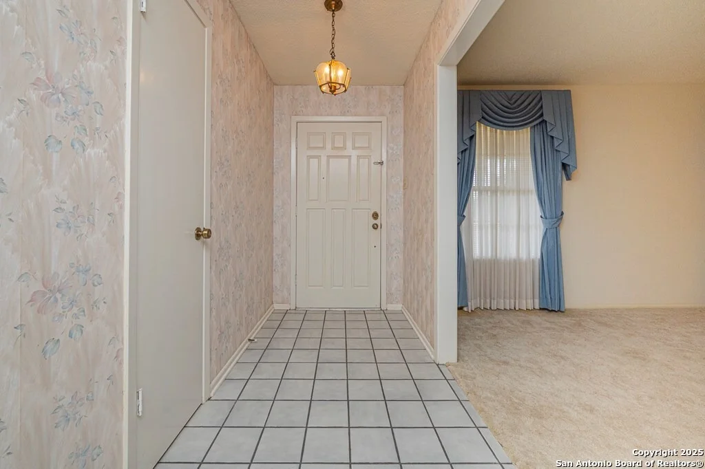 Photo of 23 Encino Loma