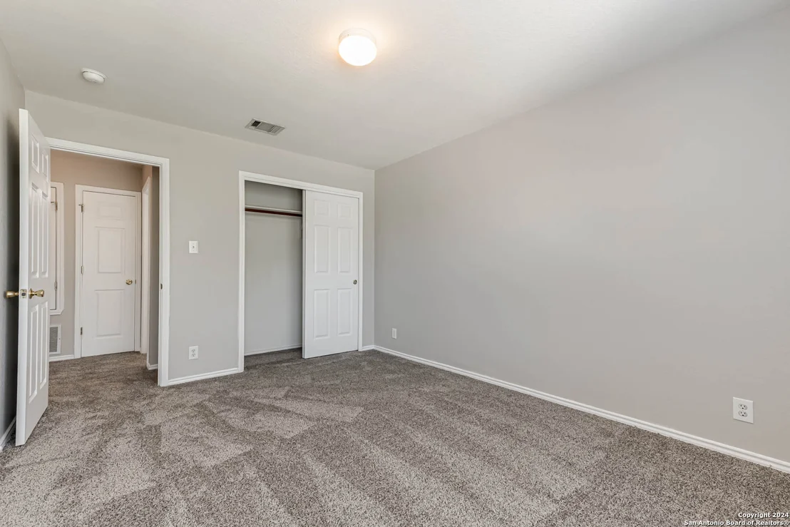 Photo of 1039 DAFFODIL WAY
