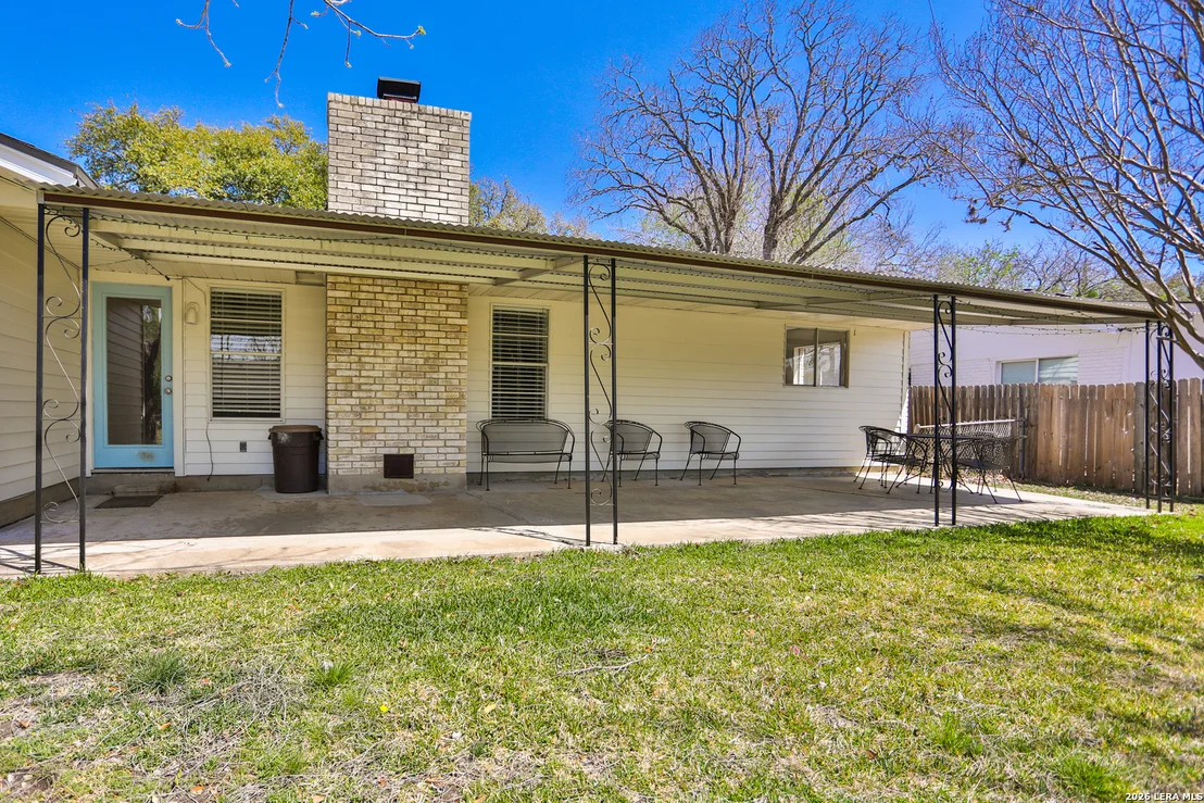 Photo of 131 CREEKSIDE DR