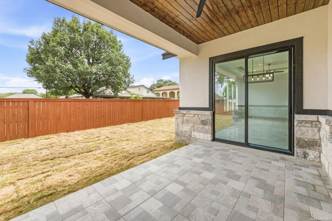Photo of 8220 Alton Blvd