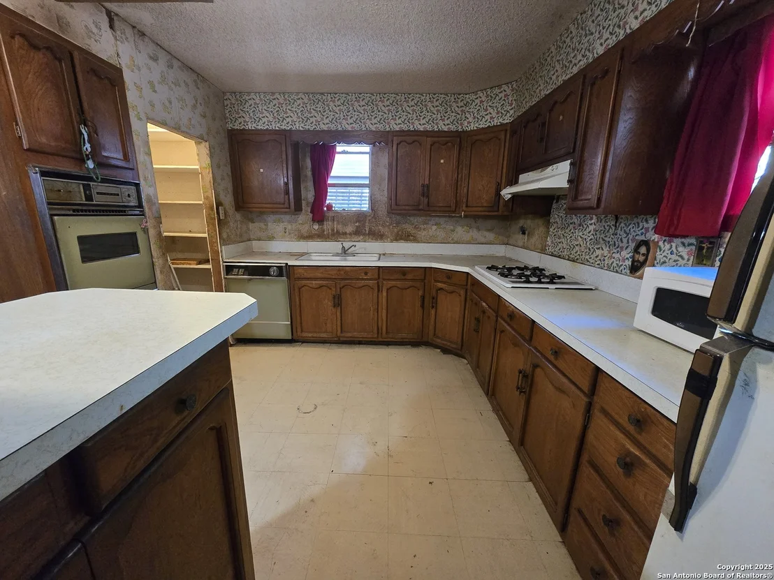 Photo of 119 W Baetz Blvd