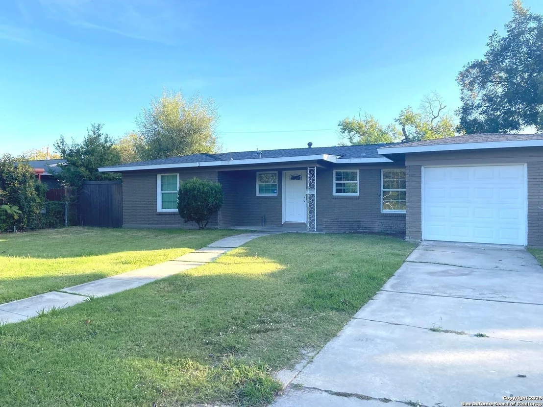 Photo of 1302 OBLATE DR