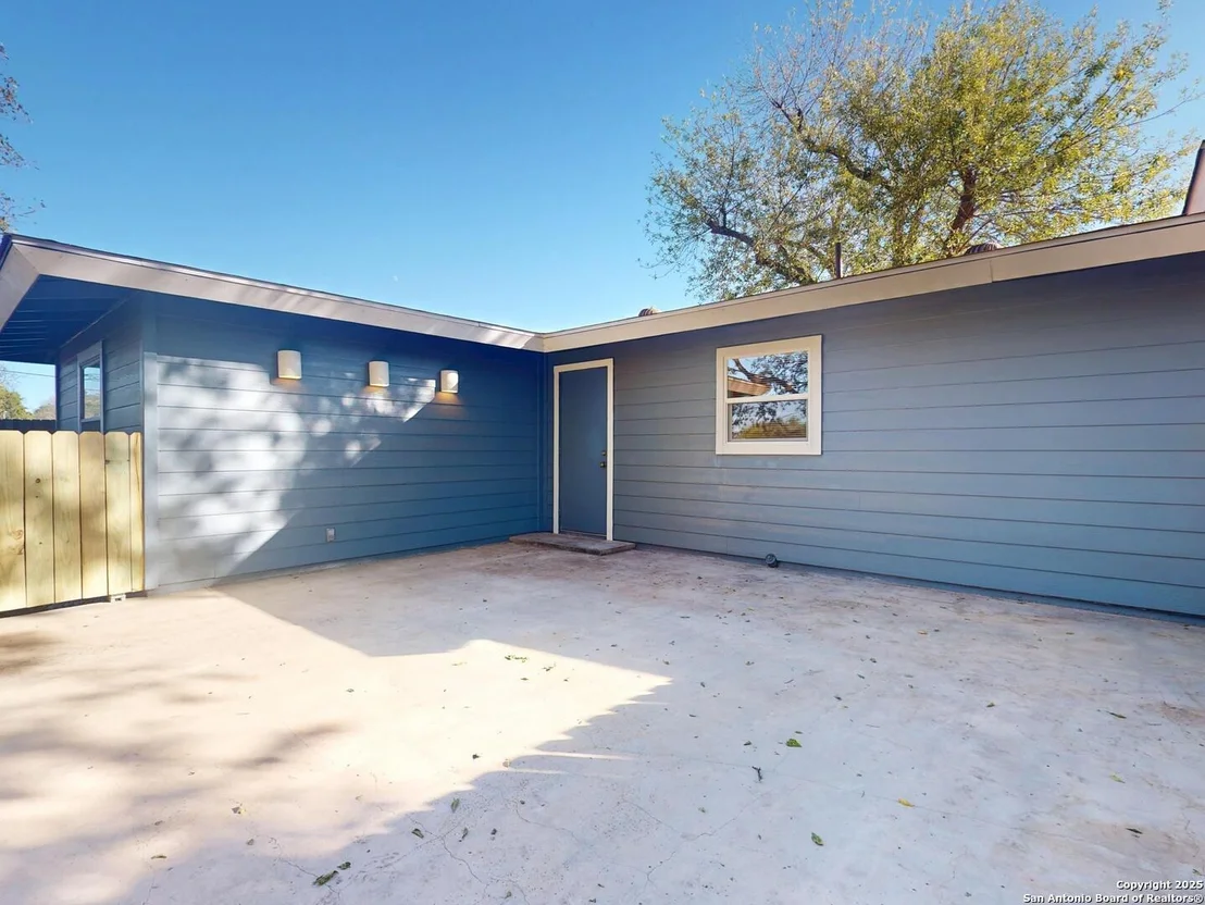 Photo of 215 Artemis