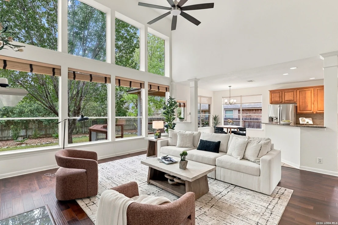 Photo of 18619 Rogers Pl