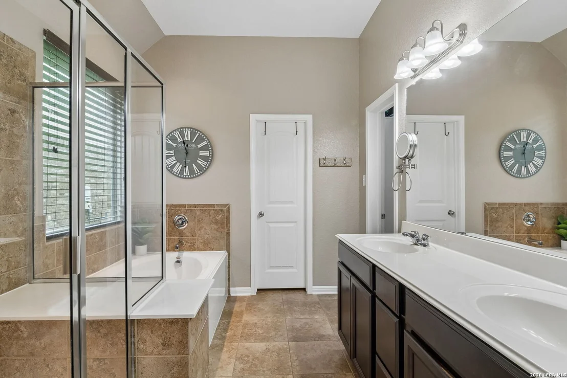 Photo of 10319 Salamanca