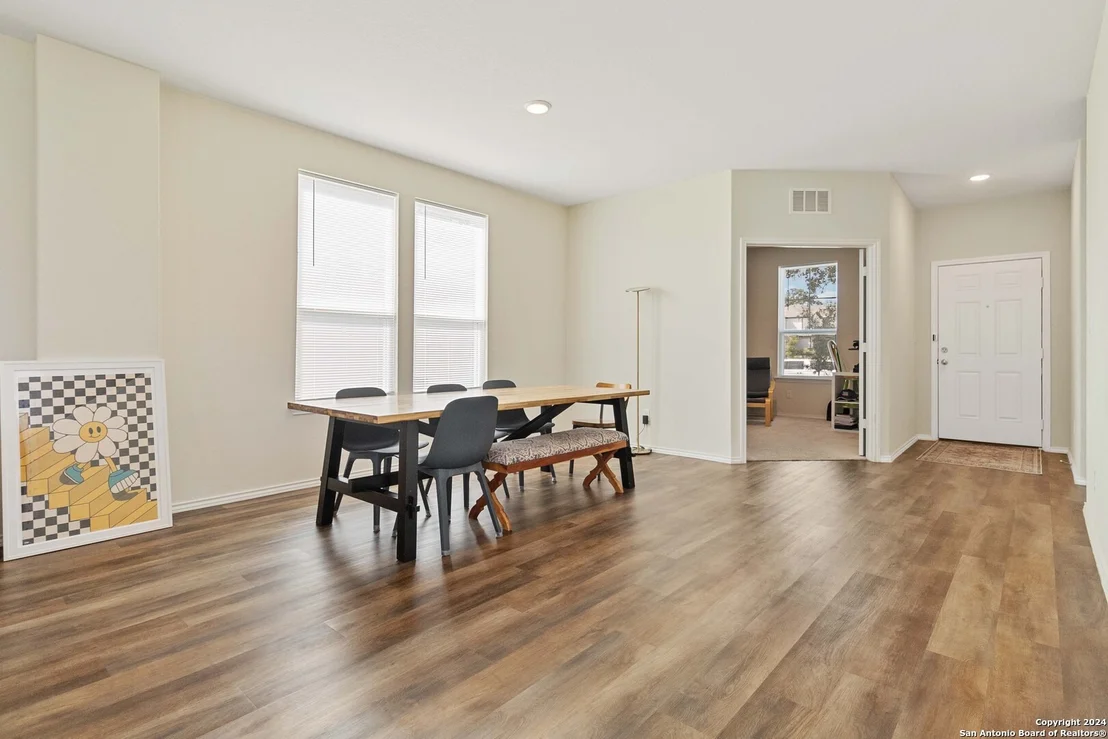 Photo of 13123 SENDERO ROBLE