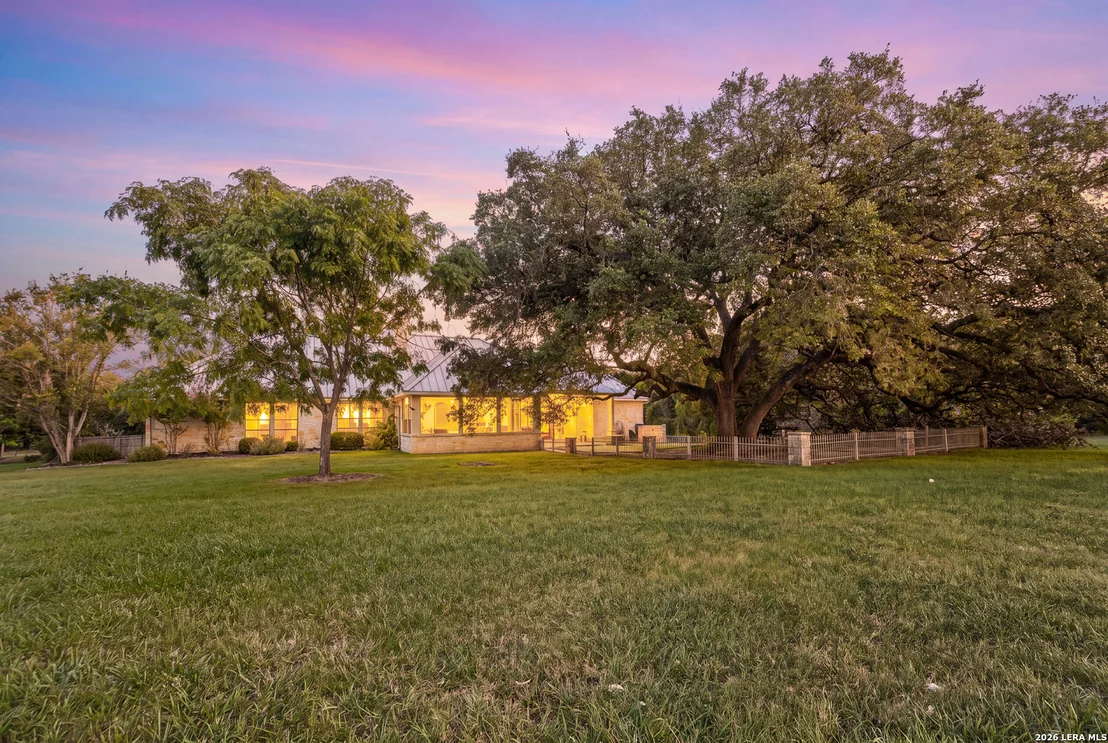 Photo of 111 White Tail Dr