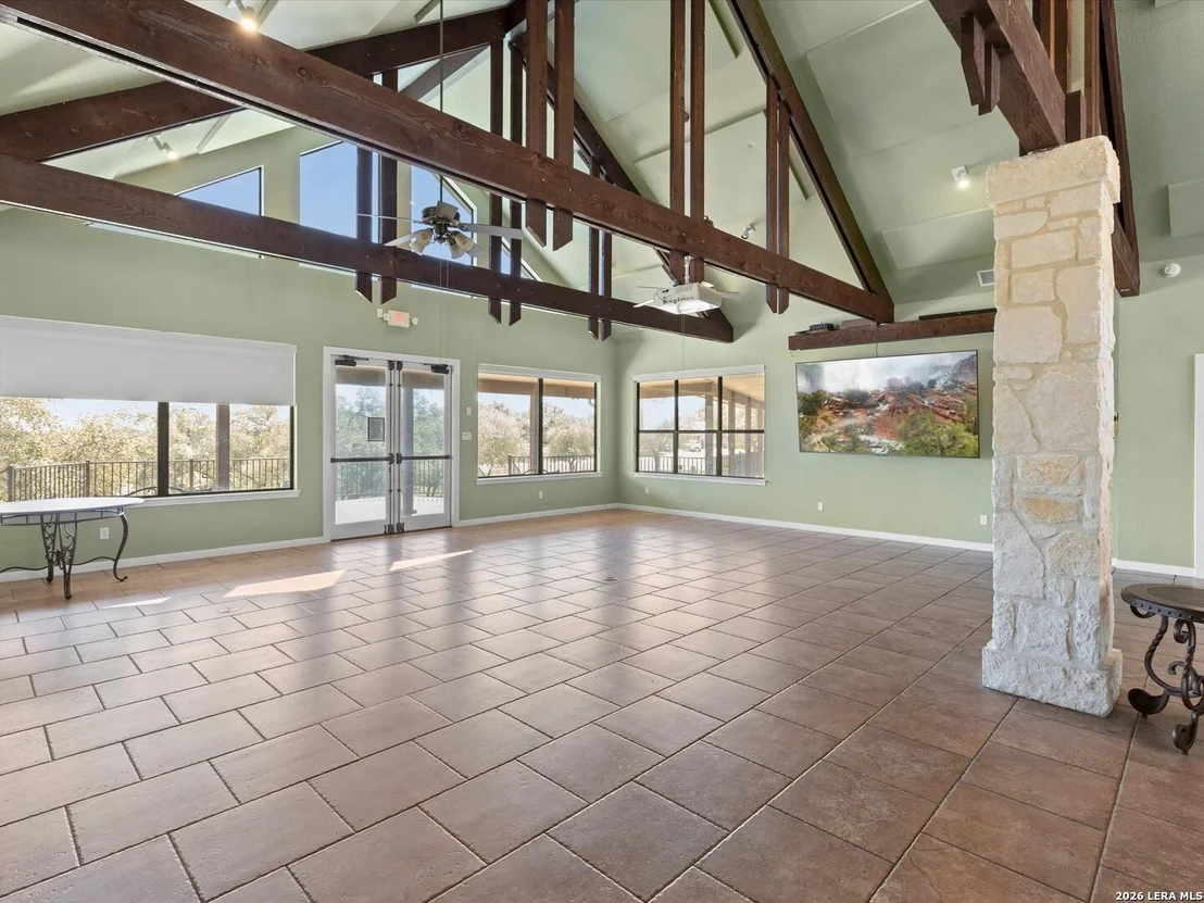 Photo of 331 RIDGE PT