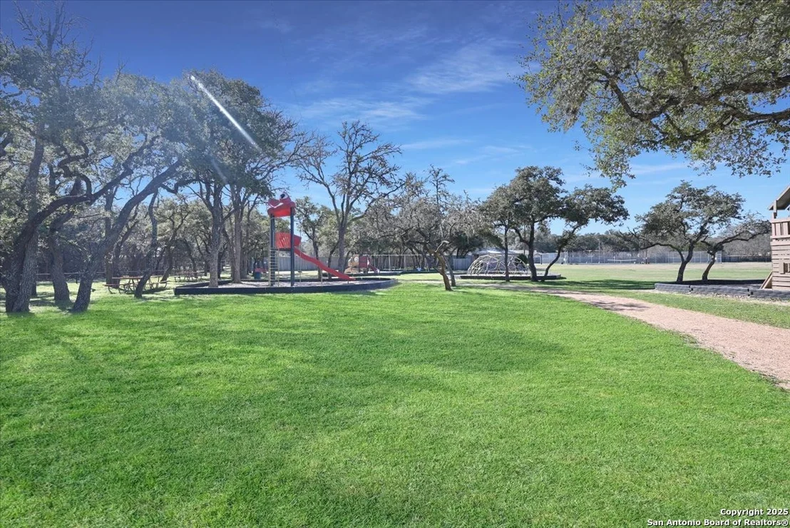 Photo of 6036 Circle Oak