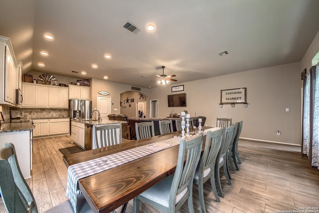 Photo of 2097 Range Rd