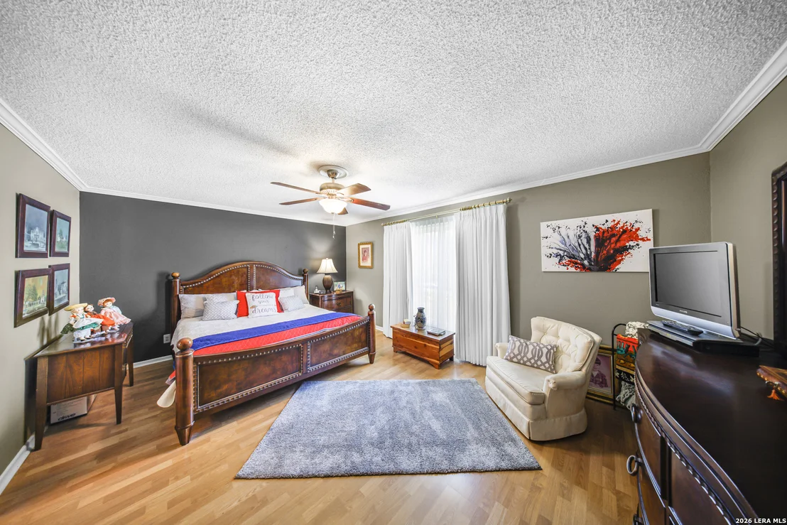 Photo of Unit 49G at 8915 Datapoint Dr.