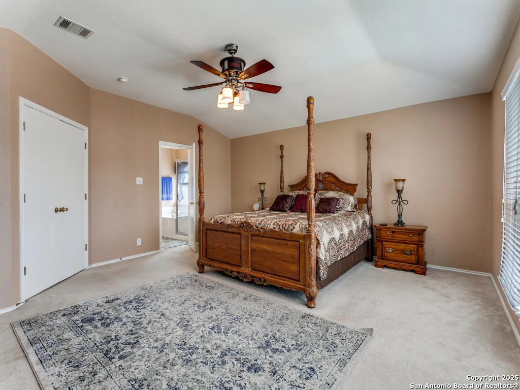 Photo of 10702 Diamond Rock