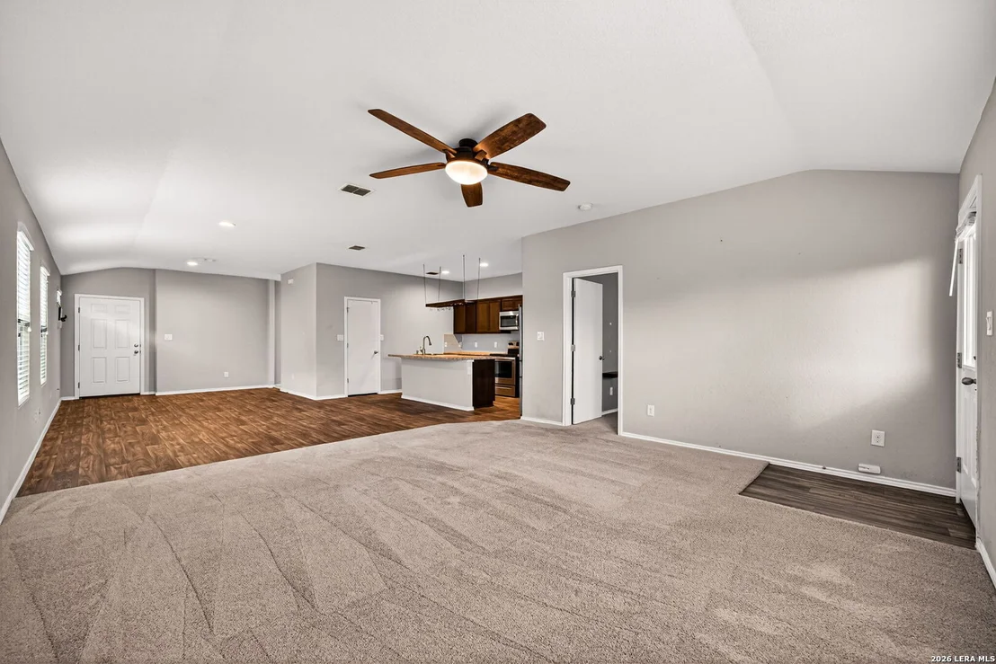 Photo of 4619 HEATHERS CROSS