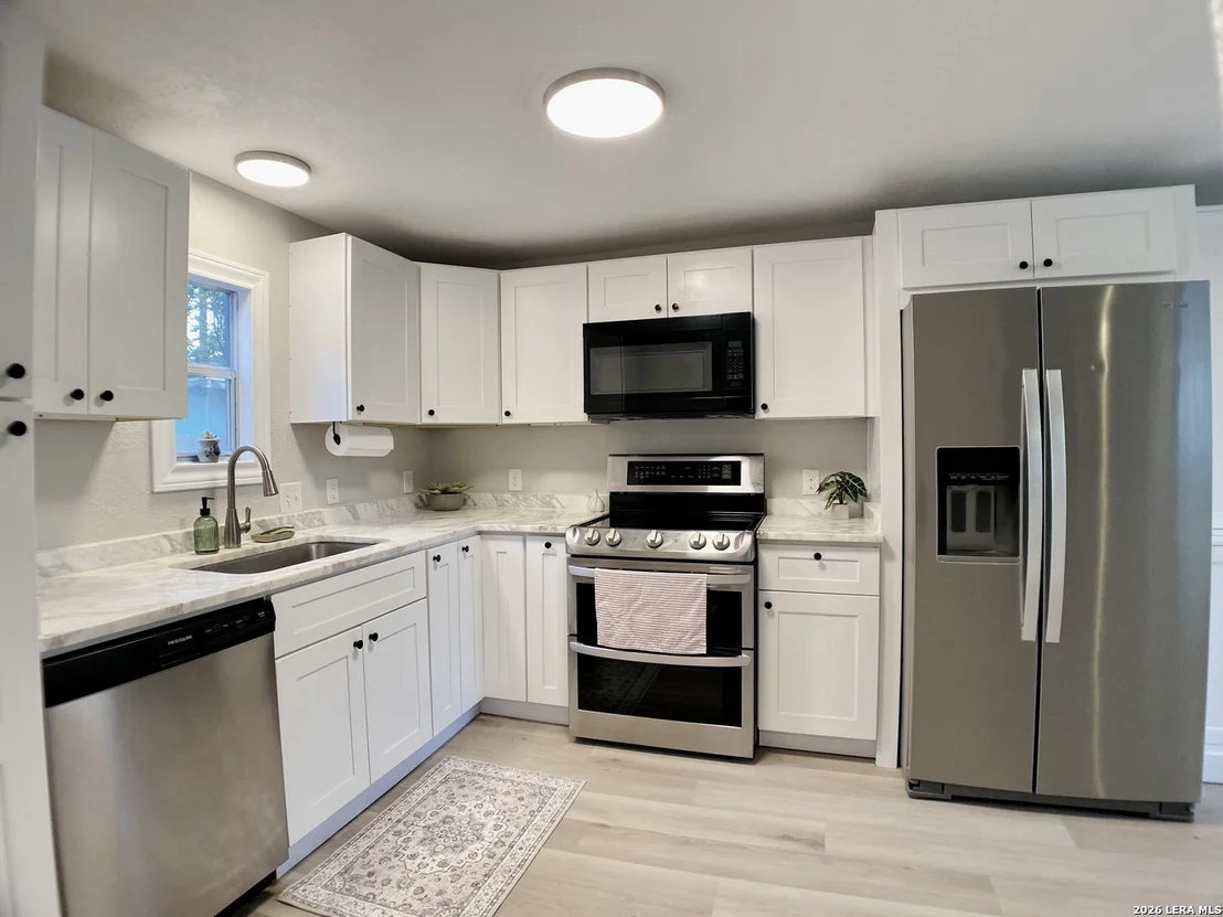 Photo of 838 Clower