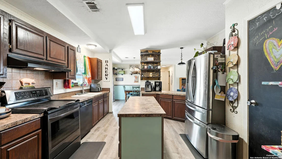 Photo of 355 Holley