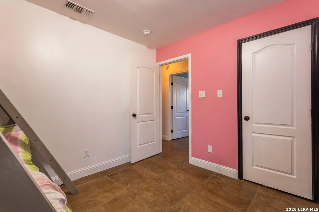 Photo of 2779 Stone Hedge