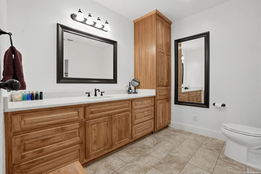 Photo of 105 OAK VIEW DR