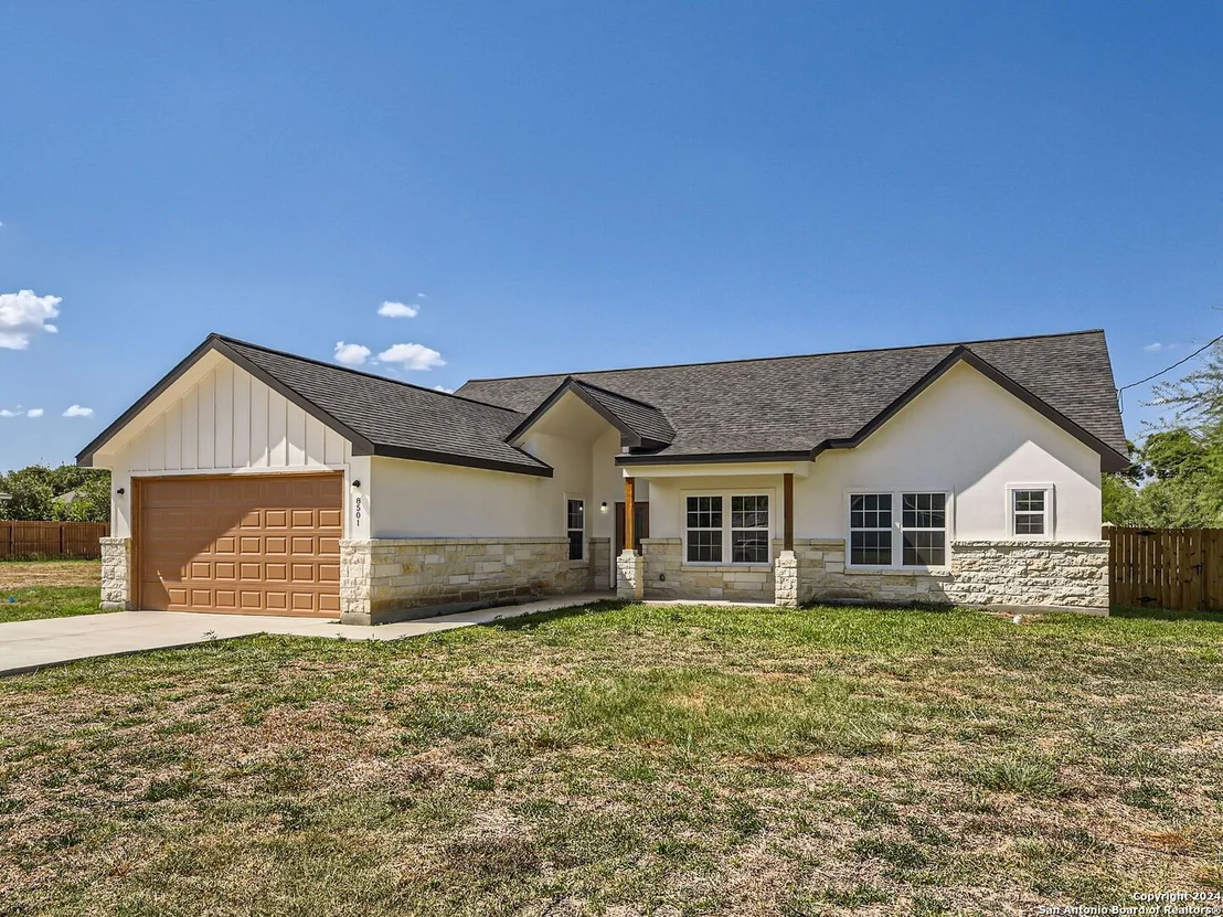 Photo of 8501 UTOPIA BLVD