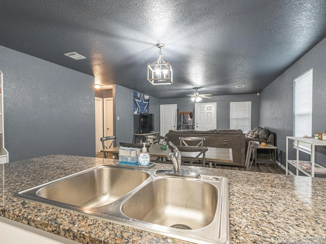Photo of 4250 MESA CV
