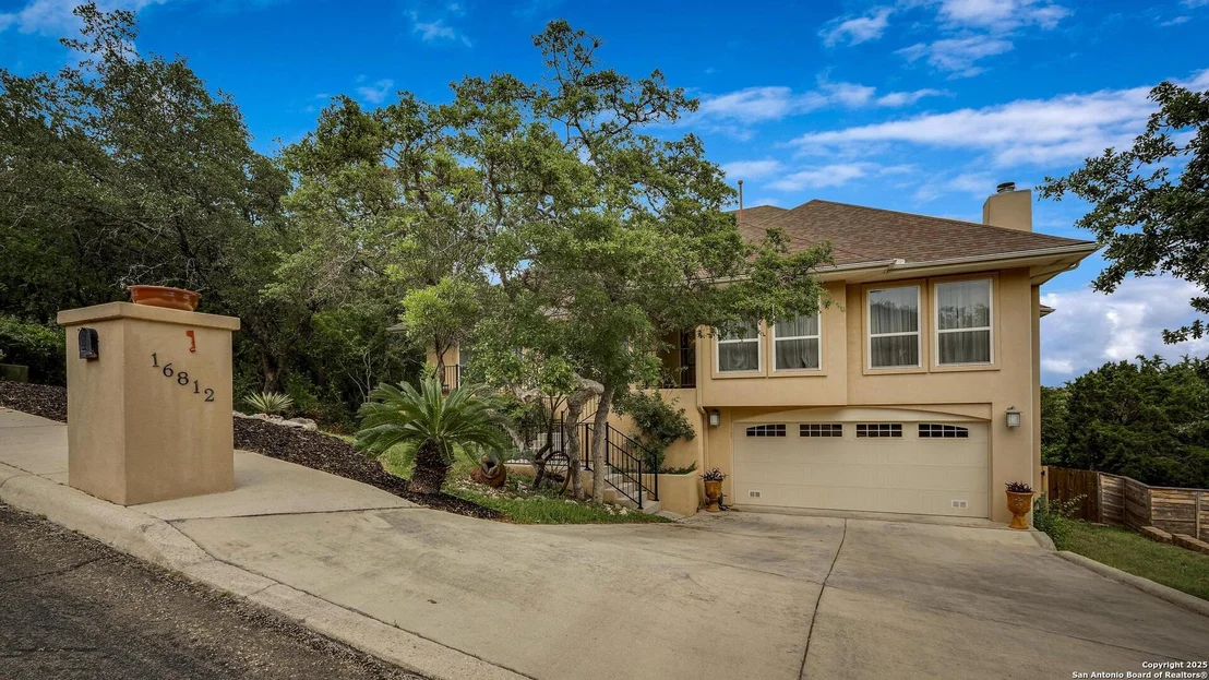 Photo of 16812 Fox Ridge