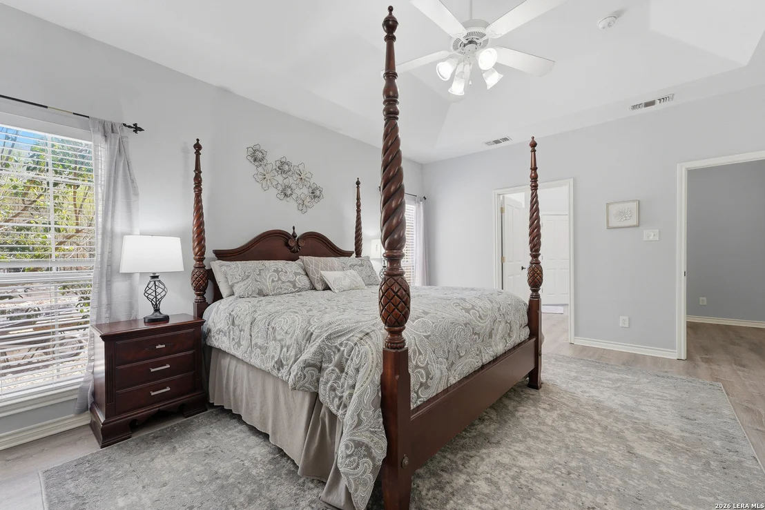 Photo of 1832 Mountain Laurel