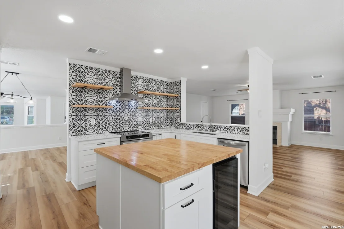 Photo of 1527 Jasmine Dr